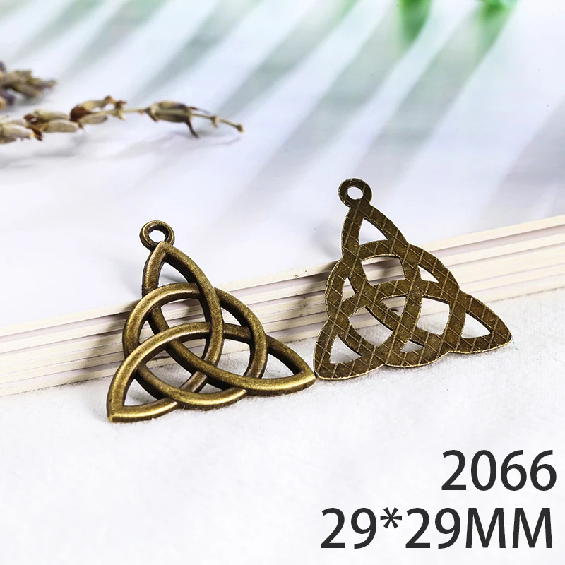 

29*29mm 6pcs Triangle Alloy Pendant For Diy Jewelry Making 2 Colors Antique Silver Antique Bronze No.2066