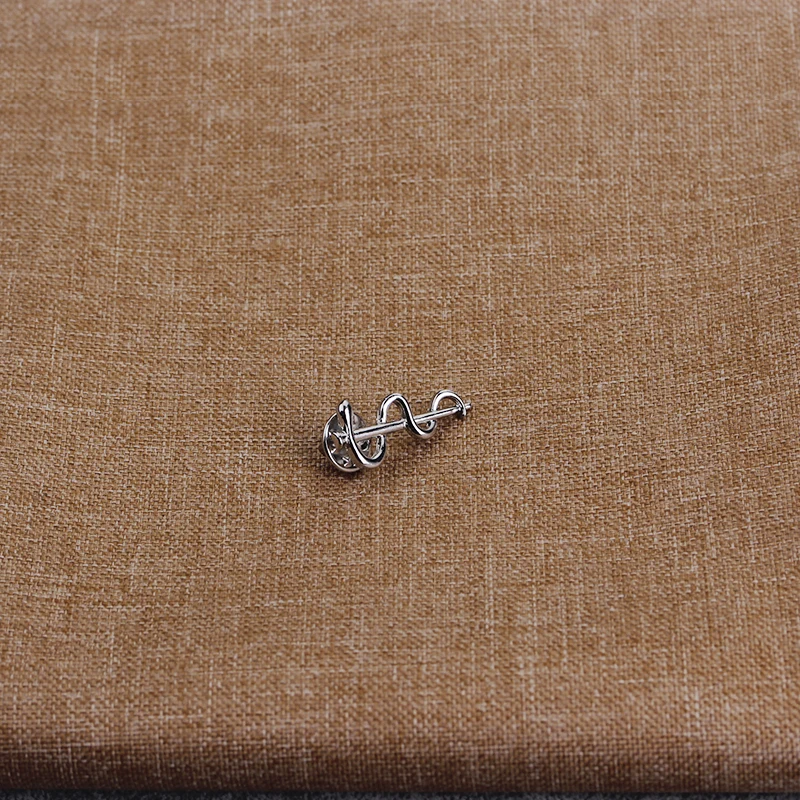 Значок-змея медицинский Медицинский символ организации здравоохранения |