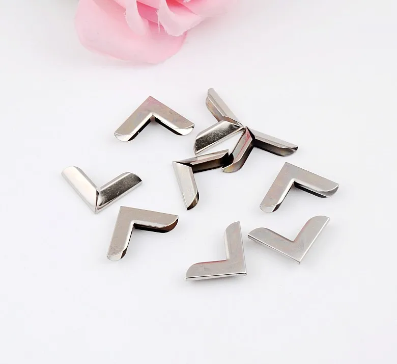 Альбом для скрапбукинга в серебристых тонах меню папка угловые протекторы