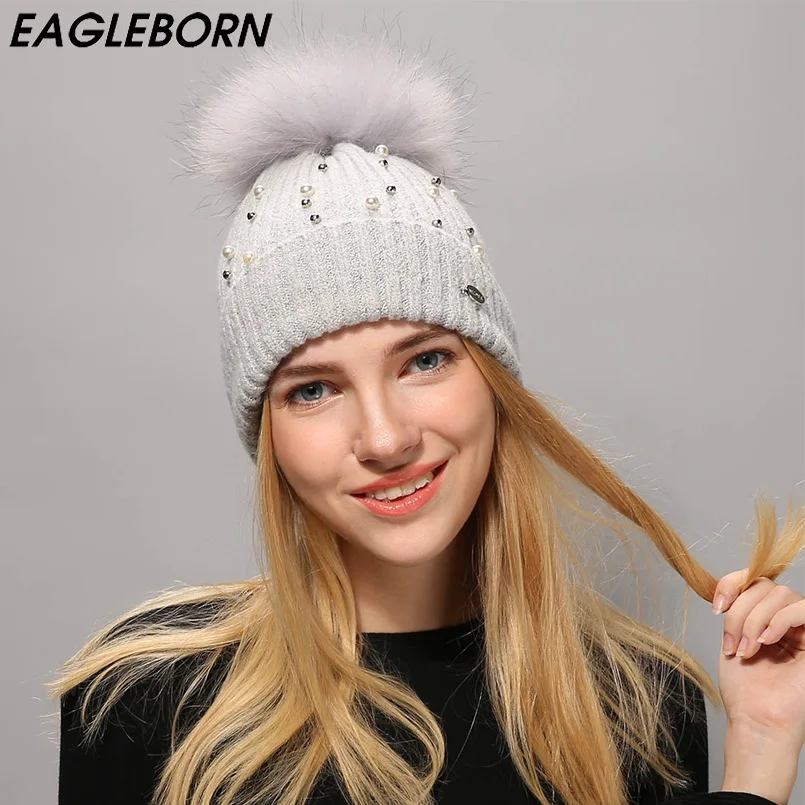 

[EB] Women Winter Hat Raccoon Fur Pom Poms Girl 'S Hats Wool Knitted Beanies Pearl Cap Solid Colors Gorros Cap Female Causal Hat