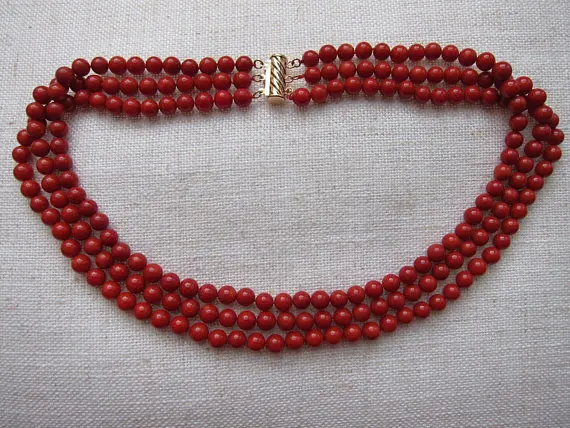 

New Free Shipping 3 Rows 6mm Round Red Shell Pearl Necklace 16inches to 18inches Fashion Lady's Gift