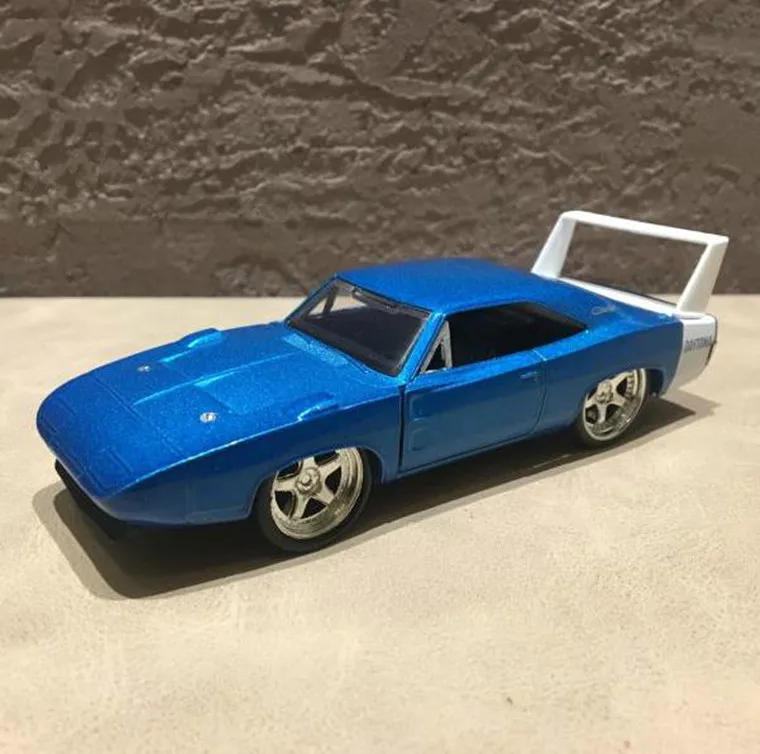 1:32 Масштаб сплава Модель автомобиля высокая моделирования Dodge зарядное