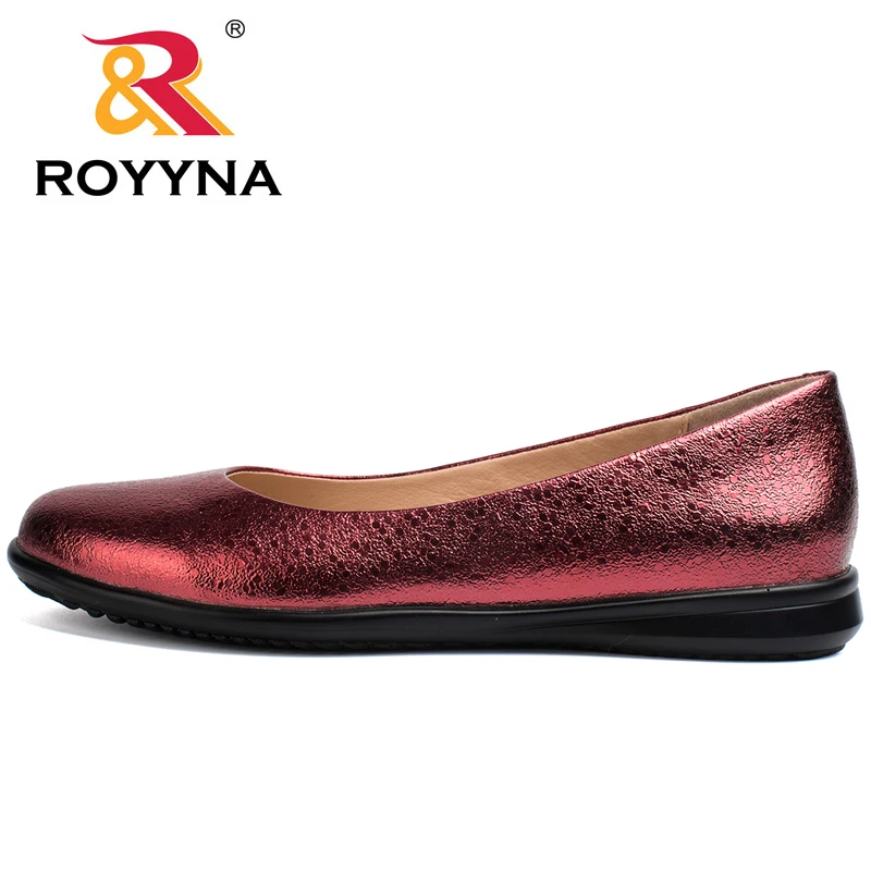 ROYYNA Hot Style Women Flats Round Toe Women Loafers Metal Color Material Female Shoes Light Soft PU Out Soles Ladies Shoes