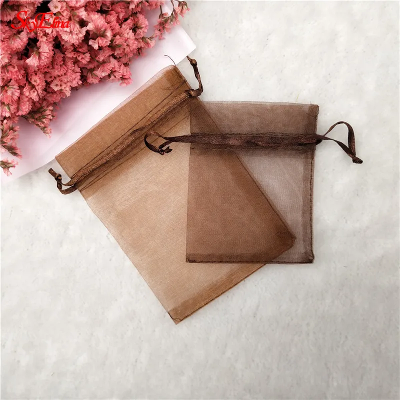 brown 50/шт мешки из органзы на шнурке мешочки для свадебной вечеринки Подарочная сумка Упаковка мешочки тюлевые сумки 6x8 8x11 10x15 12x17 19x29cm6z - Цвет: brown
