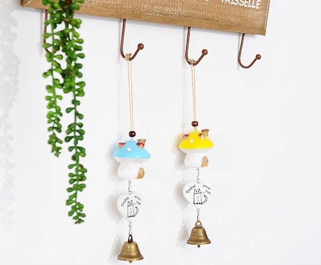 

New Mushroom House Resin Fengling Cartoon Car Tags, Small Gift To A Friend That Occupy The Home Decoration Door Bell 2021