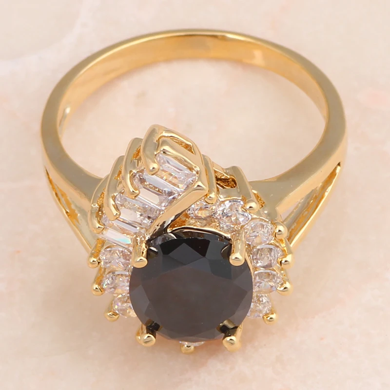 Набор украшений кольцо и сережки из черного оникса с цирконием инкрустированные