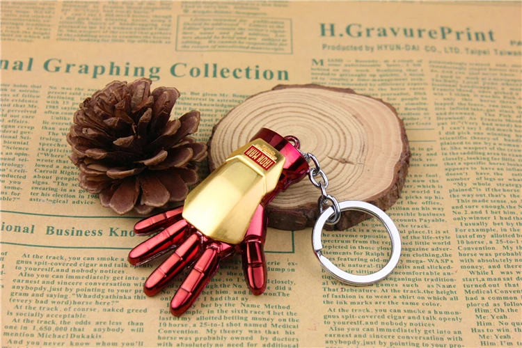 

Iron glove key chain Zinc Alloy Movie Cosplay Accessory