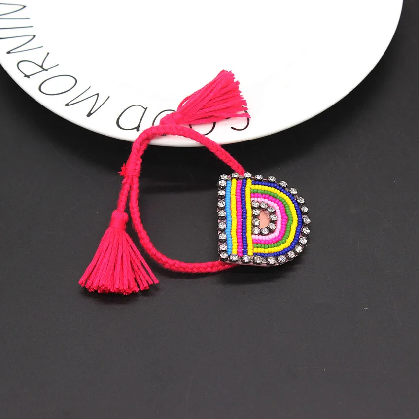 Изготовленные по заказу буквы Boho Bib Bohemia Boho ручной работы Плетеные браслеты винтажная хлопковая веревка Этнические браслеты с подвесками 275