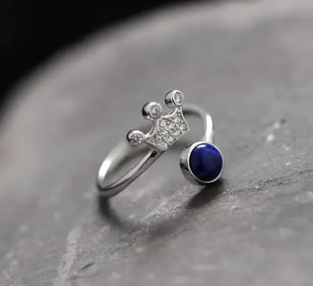 

Женское кольцо с короной лазурита, из серебра 100% пробы