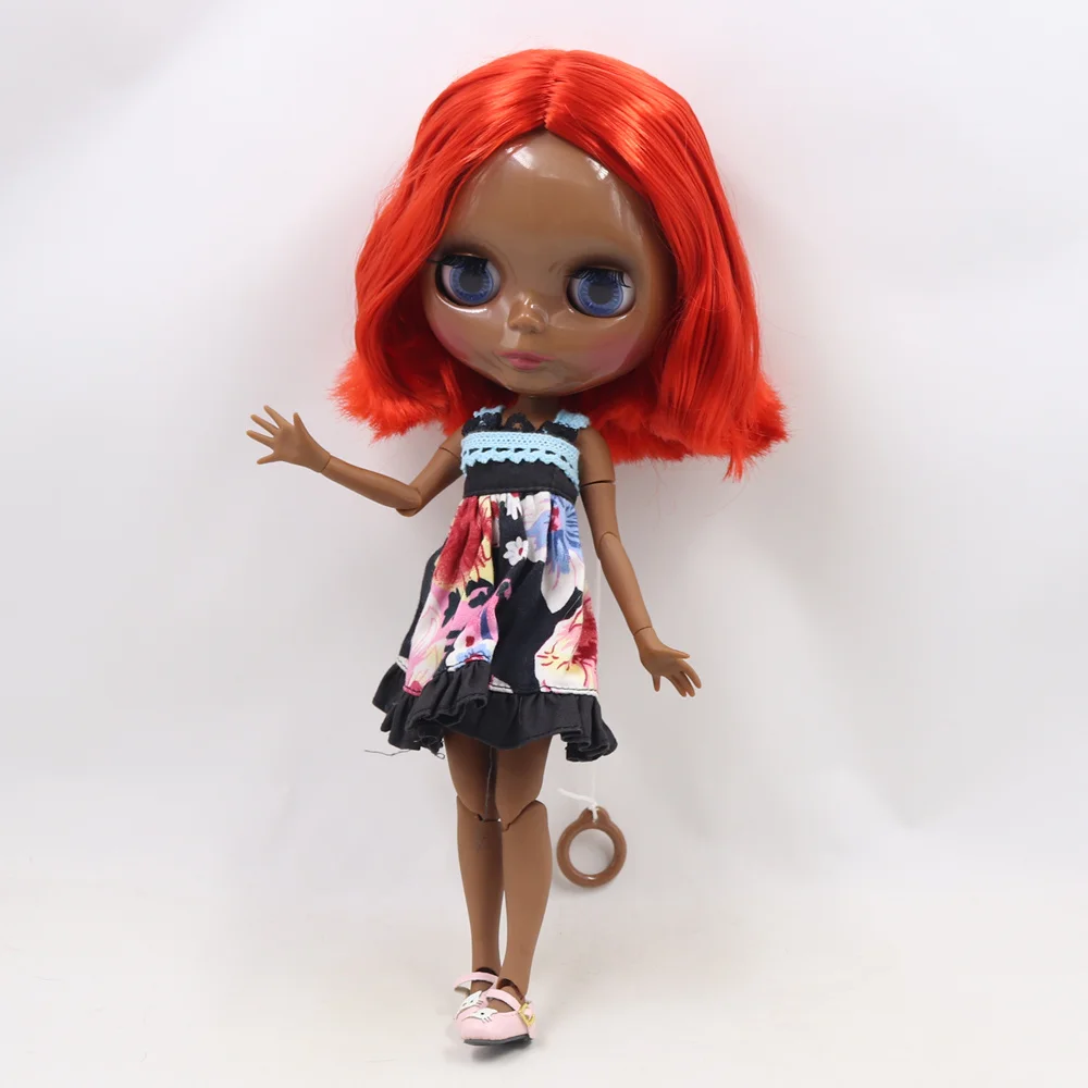 Кукла Blyth ICY DBS суперчерная темная кожа тон 30 см Страстные красные короткие волосы