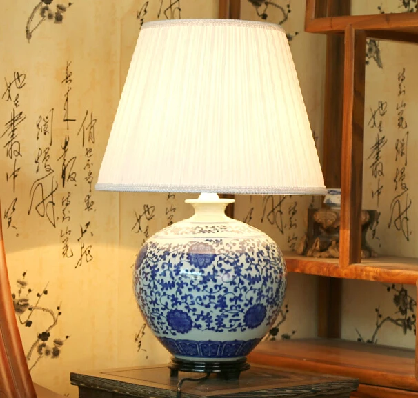

Antique Blue and white ceramics chinese style table lamp ofhead vintage lamps