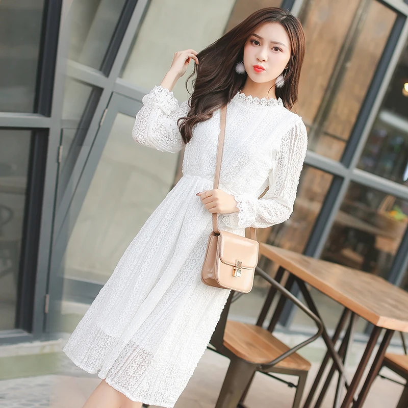 Летнее кружевное платье с воротником-стойкой милое богемное Белое миди длинным