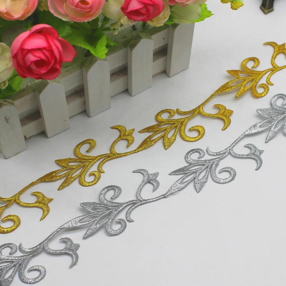 

1 Yard Iron On Embroidered Lace Braided Vintage Appliqued Cosplay Lace Ribbons Gold And Silver Trims Venise 3.7CM Wide