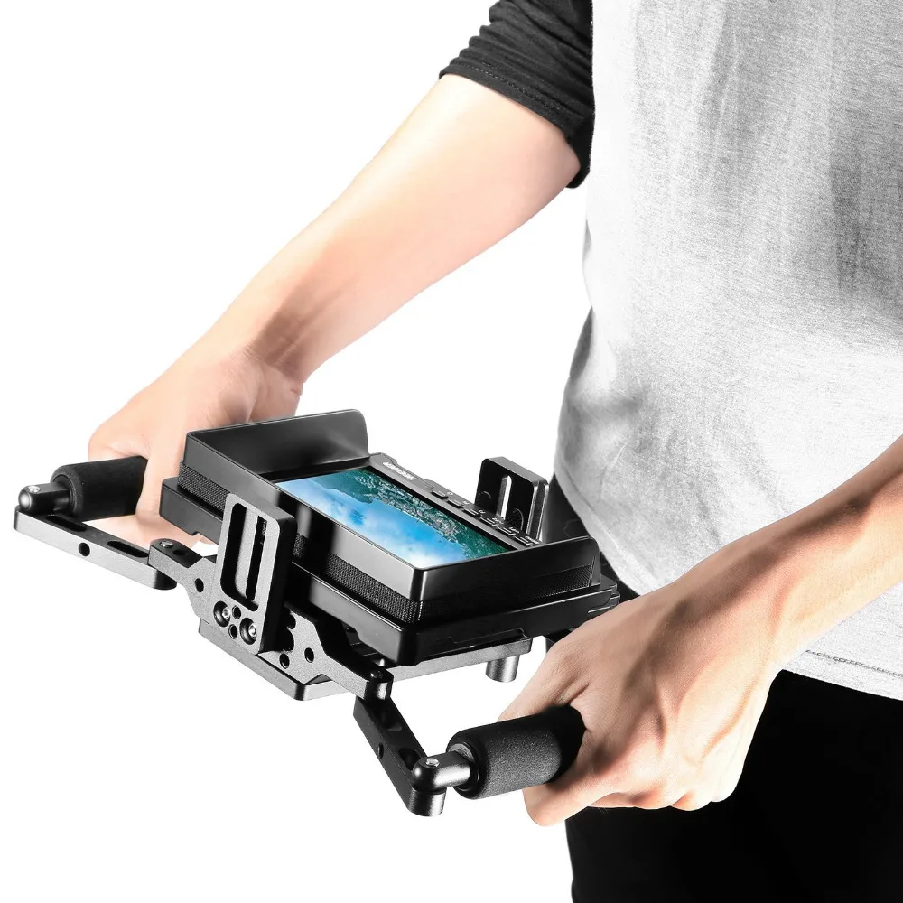 

Neewer Director's Monitor Cage for 4/5/7 inch Camera Field Monitor As Feelworld FW759/759P/760/74K Aputure Lilliput Blackmagic