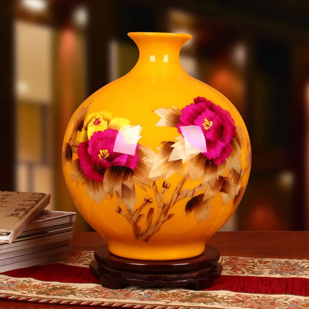 

Jingdezhen ceramics factory wholesale peony pomegranate yellow straw vase modern fashion decoration crafts