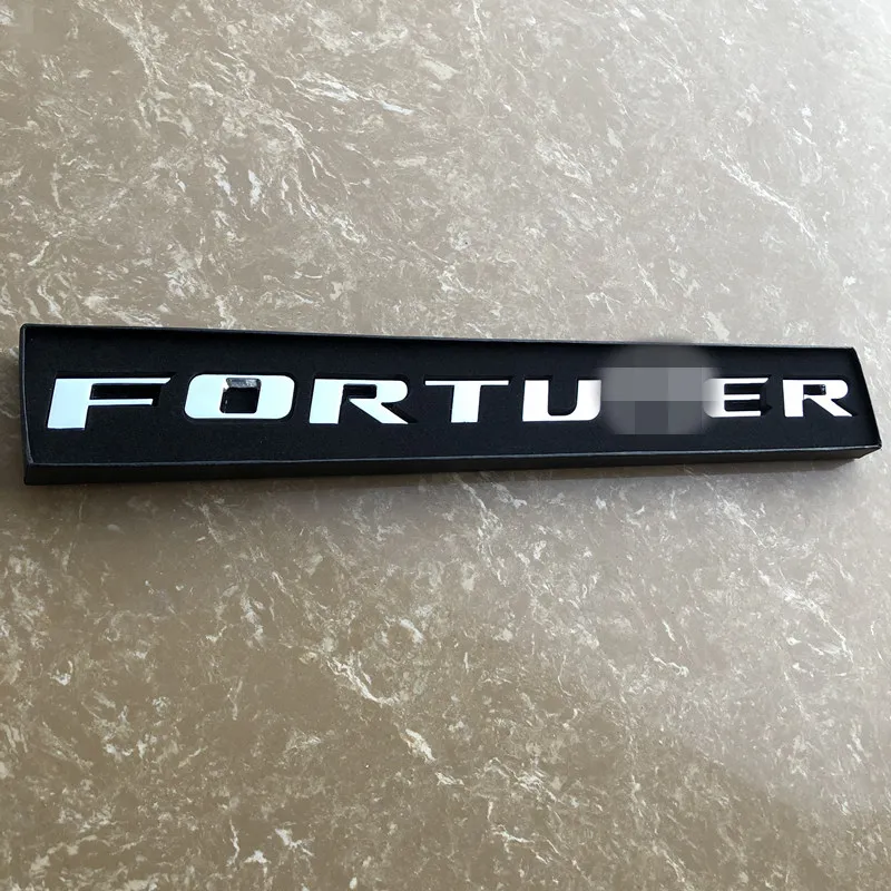 Fortuner silver Для Toyota Fortuner автомобильные аксессуары буквы капот эмблема серебряное хромирование логотип 3D наклейка из нержавеющей стали тонкий VIP - Название цвета: Fortuner silver