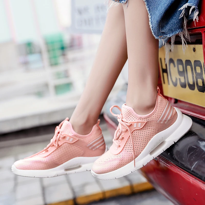 Кроссовки женские на шнуровке Вулканизированная подошва плоская дышащие