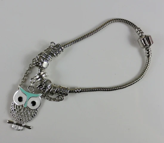 Женский винтажный браслет с серебристыми бусинами в виде совы эмалированные