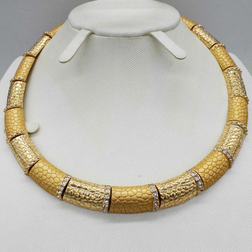 Комплект из колье серёг и браслета с кристаллами | Украшения аксессуары