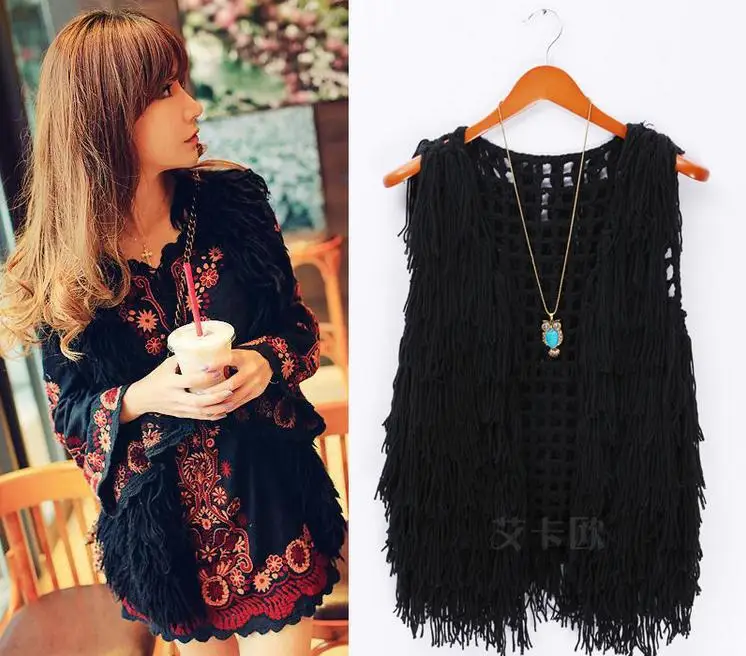 Жилет женский вязаный зимний без рукавов с кисточками | Женская одежда