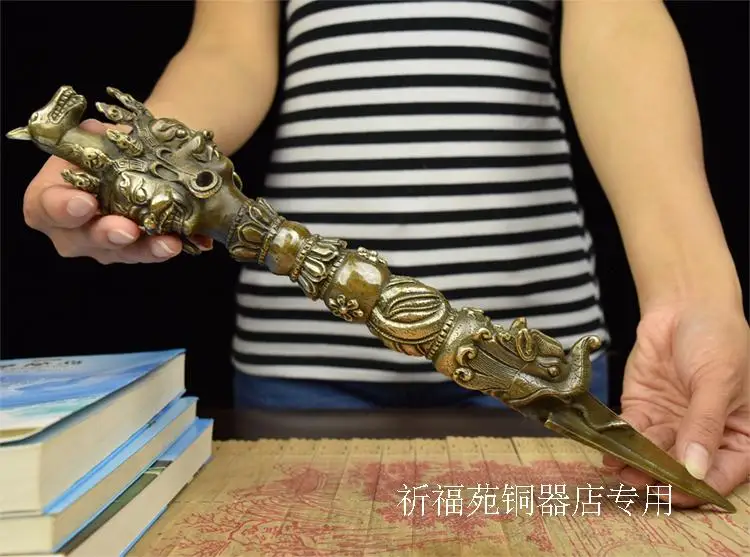 

The copper Vajra Hayagriva Vajra large antique instruments used in Tibetan Tantra JiangMo Chu Ming Maroom Art Statue