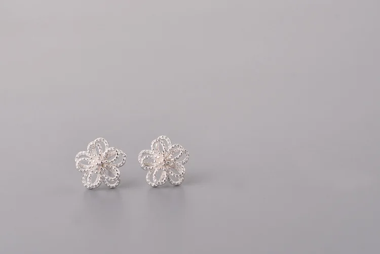 Серьги-гвоздики с полыми цветами женские стильные ювелирные украшения из