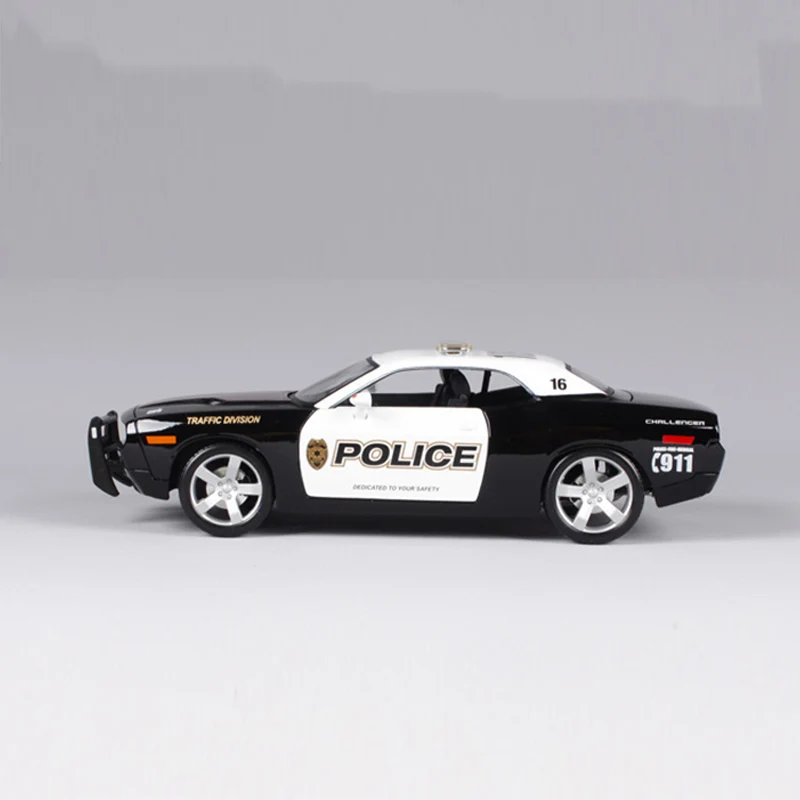 1/18 2006 doggde Challenger Concept масштаба Литой полиции сплава автомобиля Diecasts и транспортных