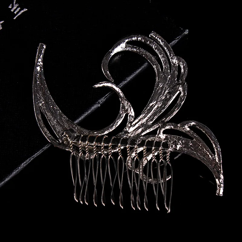 Женский свадебный гребешок расшитый кристаллами с украшением из австрийского