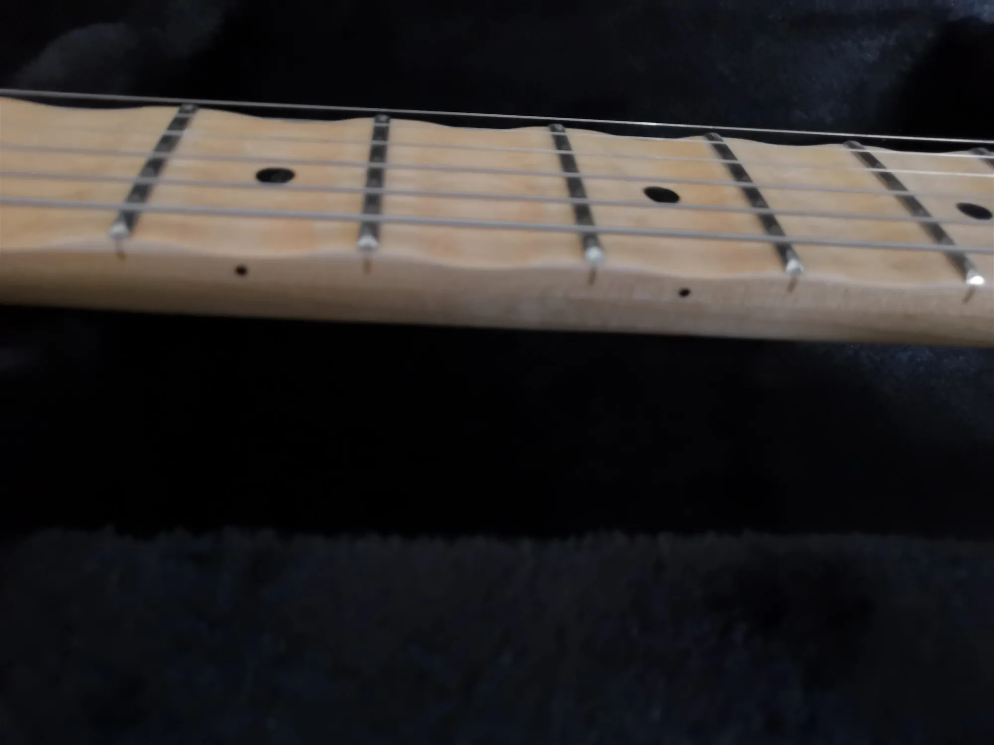 Высокое качество желтый str Гитары Yngwie Malmsteen зубчатый гриф из клена звукосниматели