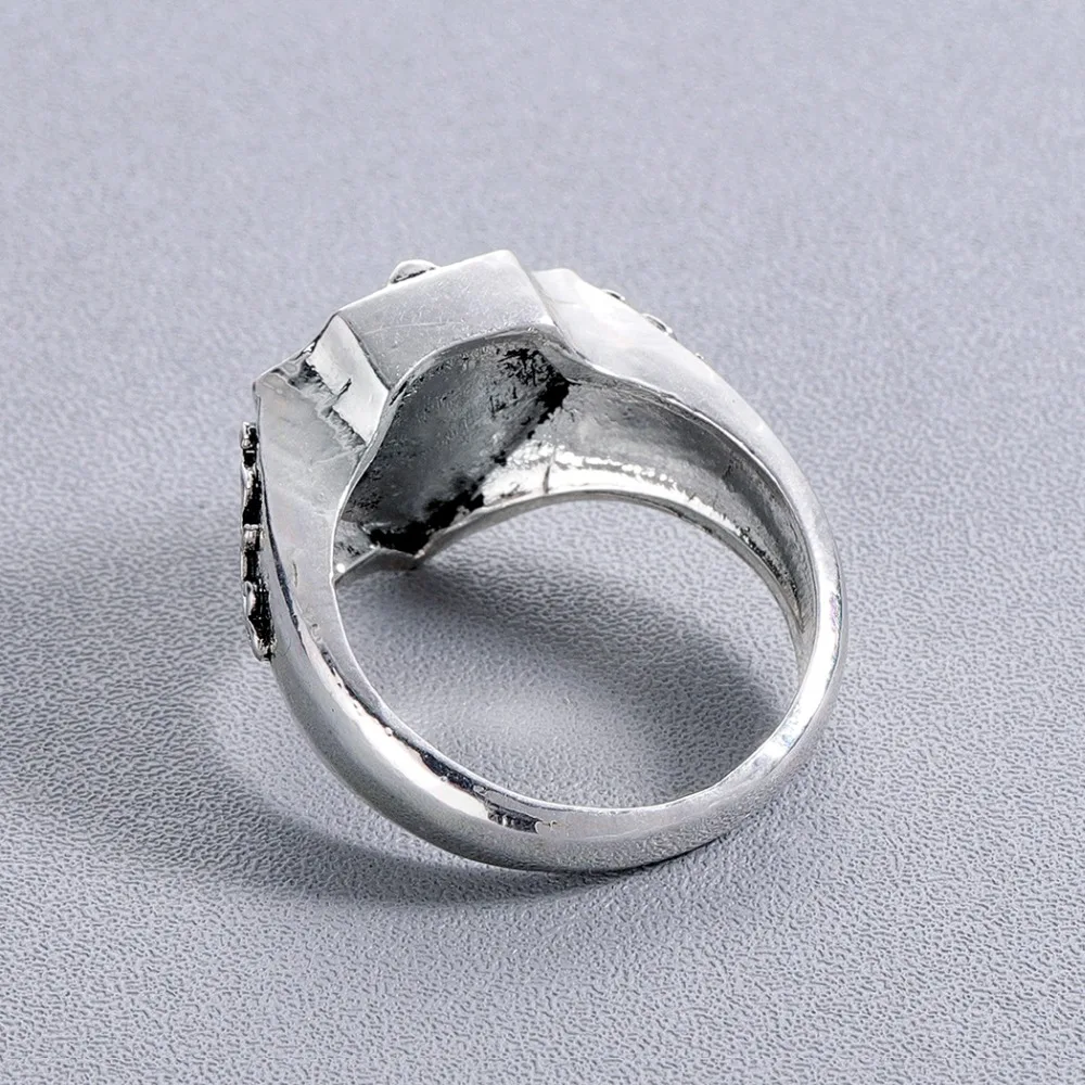 Мужское кольцо из цинкового сплава Chandler Knight's Ring Размер 9 | Украшения и