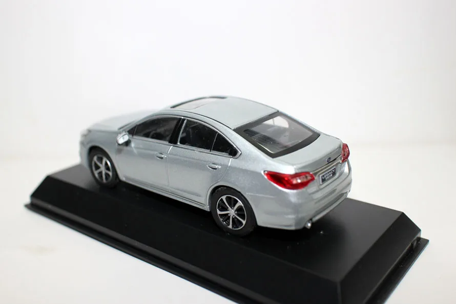 Оригинальный заводской игрушечный автомобиль 1:43 SU Бару LEGACY из сплава игрушки для