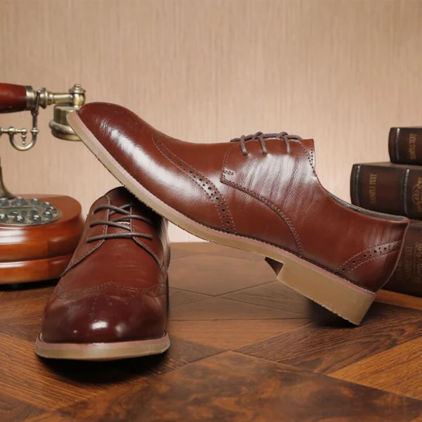 Brown Dress Shoes YIGER/Новинка; классические мужские деловые официальные туфли; Мужские модельные туфли-оксфорды с острым носком в стиле ретро; дизайн «Bullock»; британский стиль; 0036 - Цвет: Brown Dress Shoes