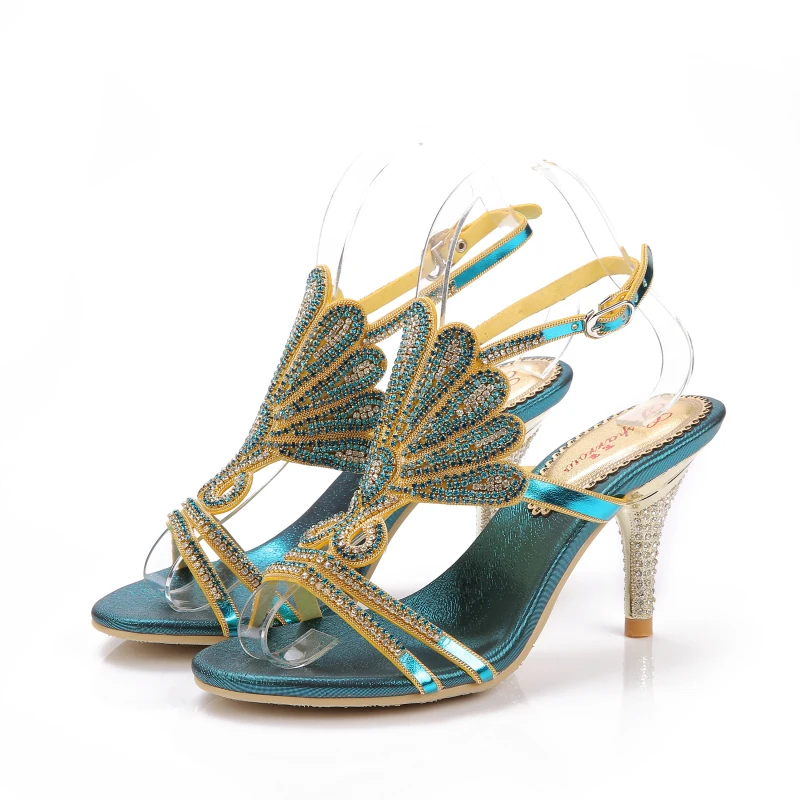 Элегантные туфли на высоком каблуке 8 см украшенные голубыми гребешками