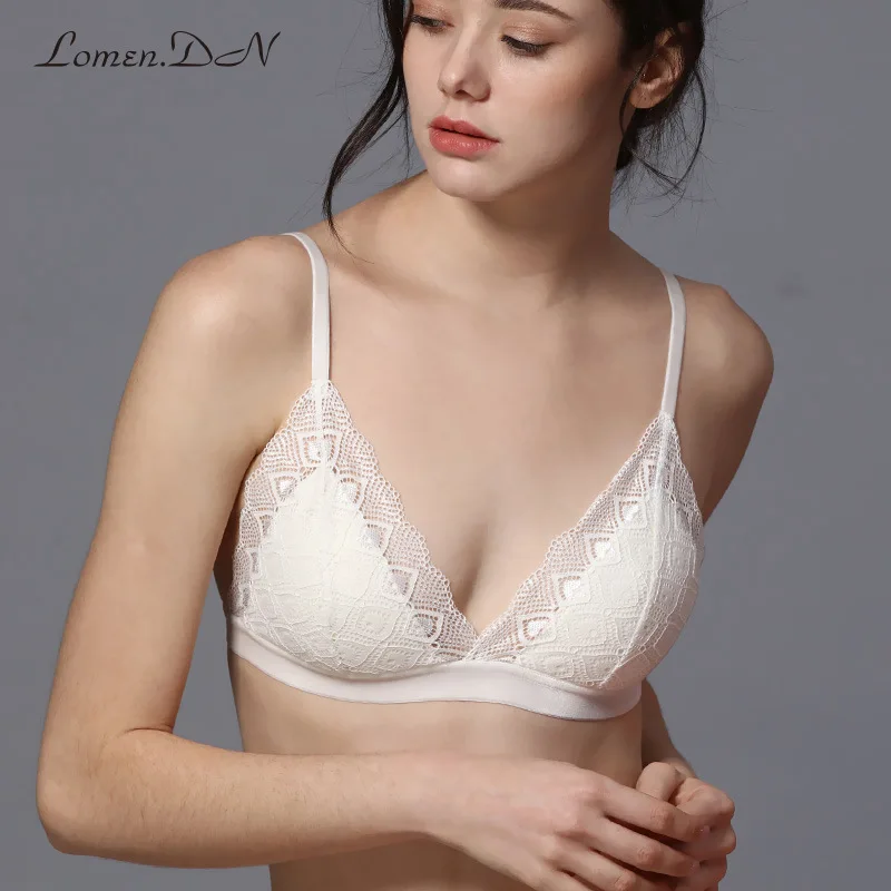 

Lace velet silk lining wire free sexy bras triangle cup small chest underwear thin summer solid bra