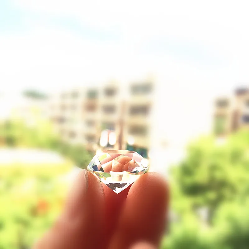 Прозрачные многогранные кристаллы 20 мм 80 шт.