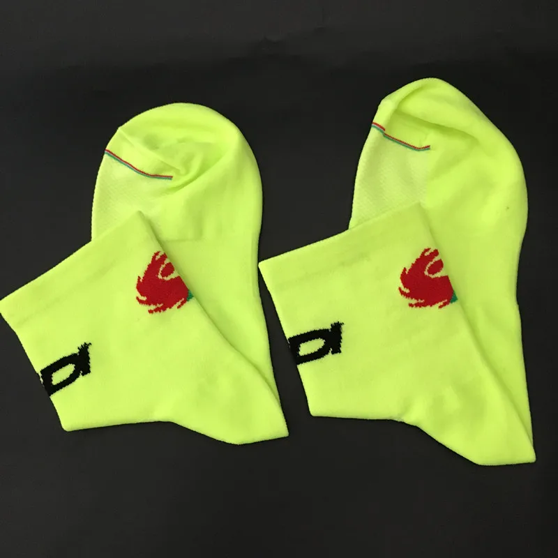 Высококачественные Профессиональные брендовые дышащие спортивные носки, носки для шоссейного велосипеда, уличные спортивные гоночные велосипедные носки