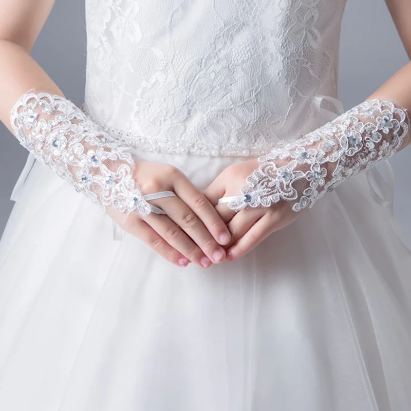 Pretty cheap Free shipping finger elbow length one size children lace diamond wedding dress gloves | Свадьбы и торжества