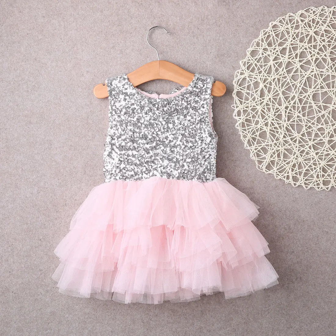 Baby Children Girl Dresses Sequins Backless Bow Gold Lace Tulle Ruffled Party Mini Ball Gown Formal Dress Fashion 2-7T | Детская одежда