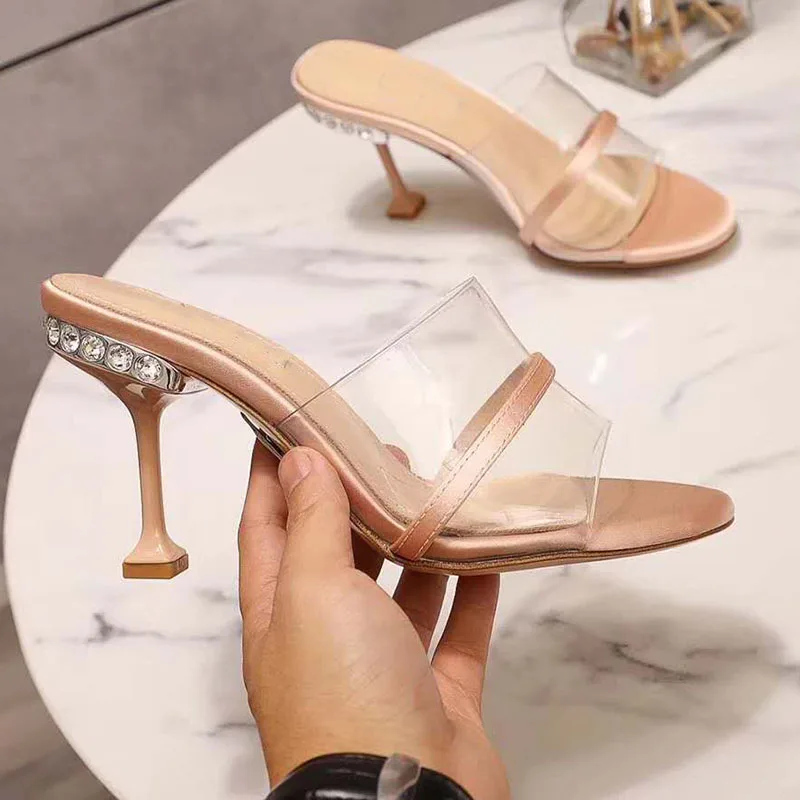2019 пикантные Тапочки ПВХ женские туфли на необычном высоком каблуке со стразами