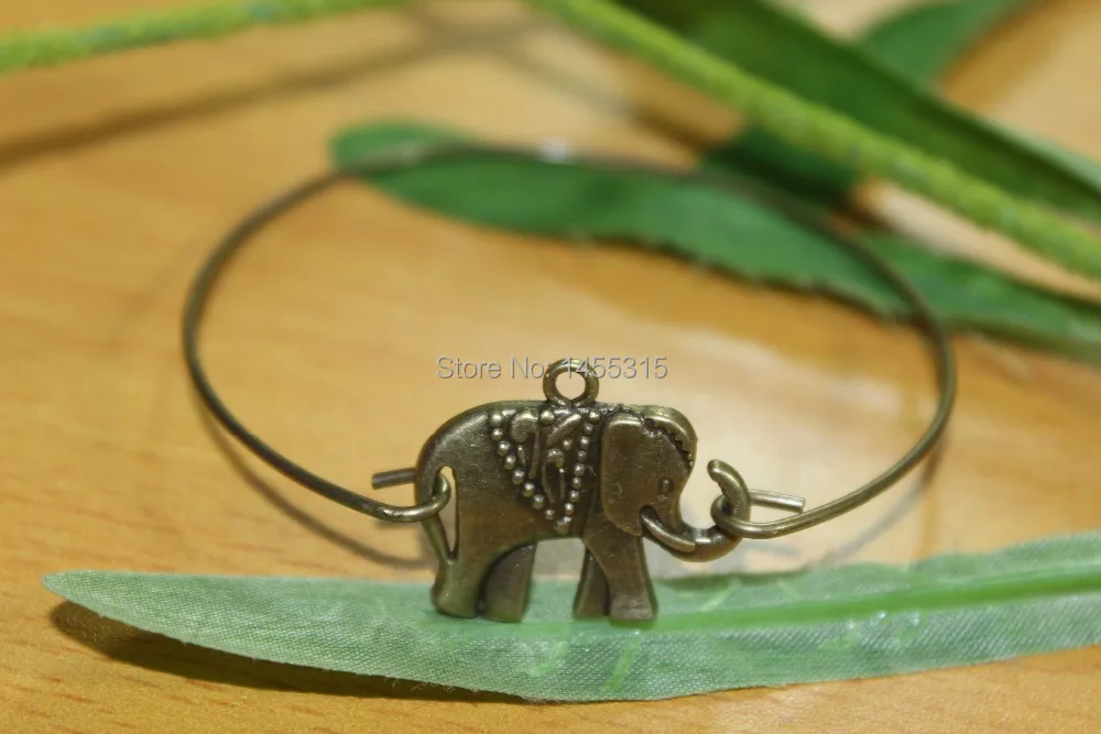 Elephant Bangle Bracelet - bronze 
