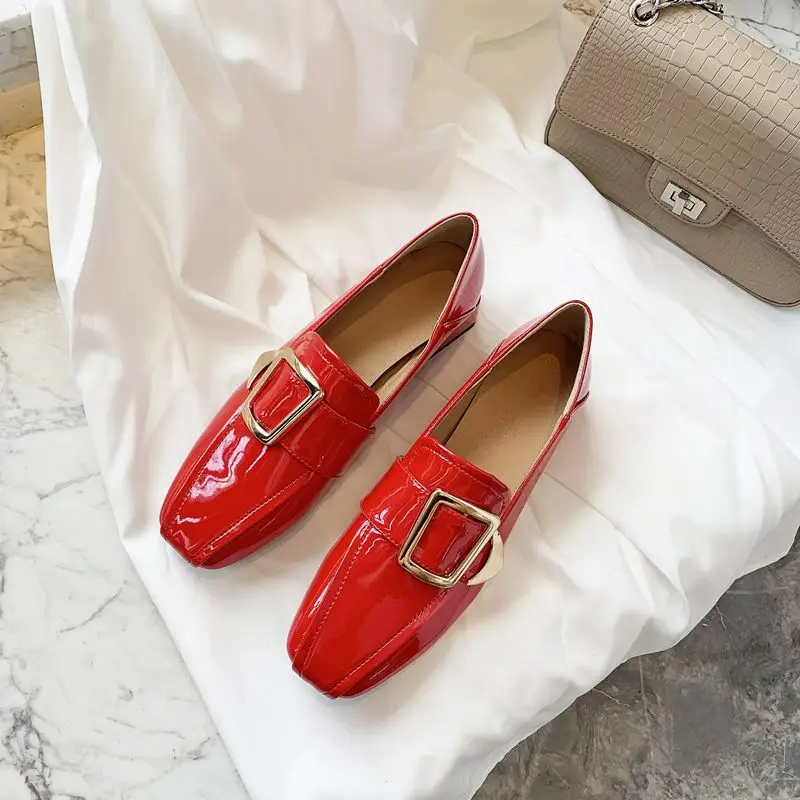 red EGONERY/модные женские туфли на плоской подошве; мягкие мокасины из лакированной кожи; цвет красный, черный, бежевый; осенние лоферы с квадратным носком для девочек; офисные туфли - Цвет: red