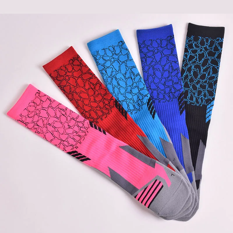 2017 Новый Мужчины Старше Теленок Короткие Носки Мода Печати Лоскутная Дизайн Happy