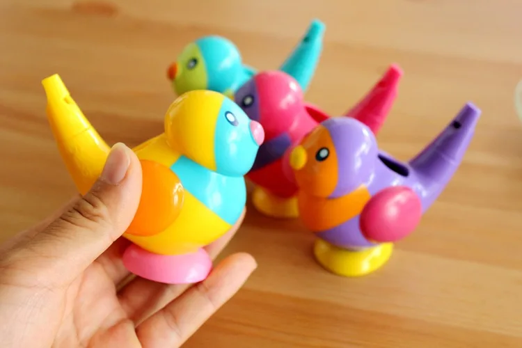 Разных цветов брендовые воды Свистки Инструментальная музыка игрушки/дети