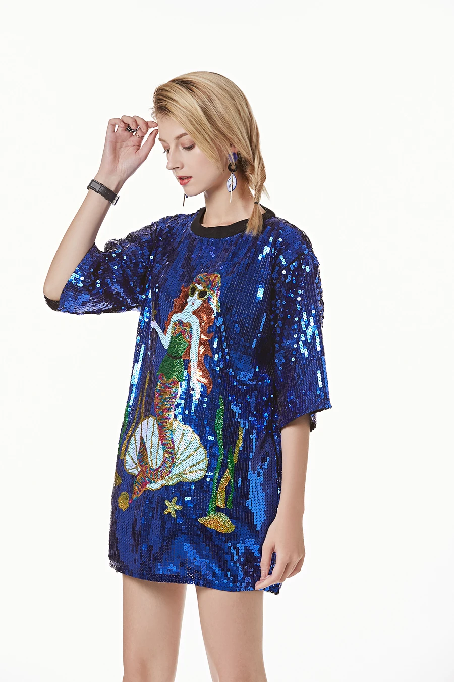 Женская футболка с коротким рукавом расшитая блестками | одежда