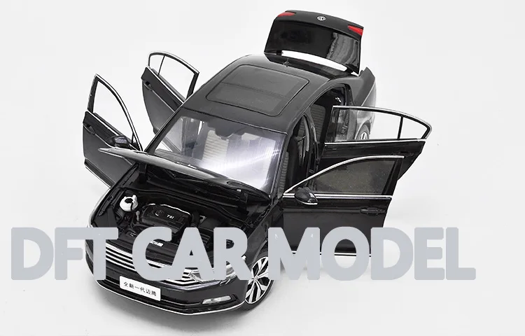1:18 Alloy Pull Back Toy magotan Car Model Of Children's Toy Cars Original Authorized Authentic Kids Toys
