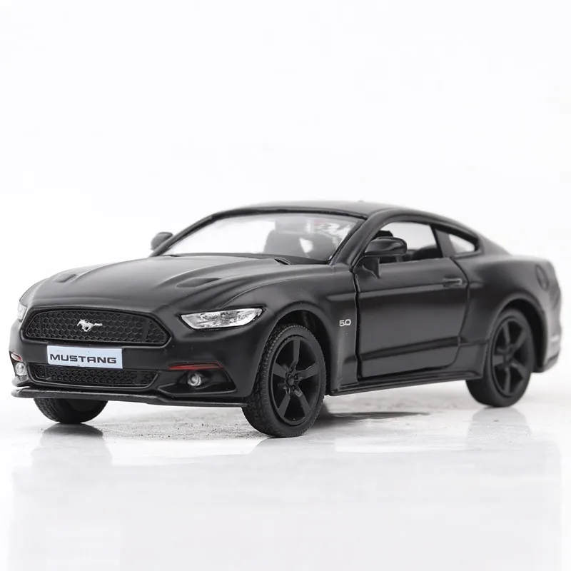 Литой автомобиль MUSTANG в масштабе 1:36 Коллекционная модель из сплава металла литой