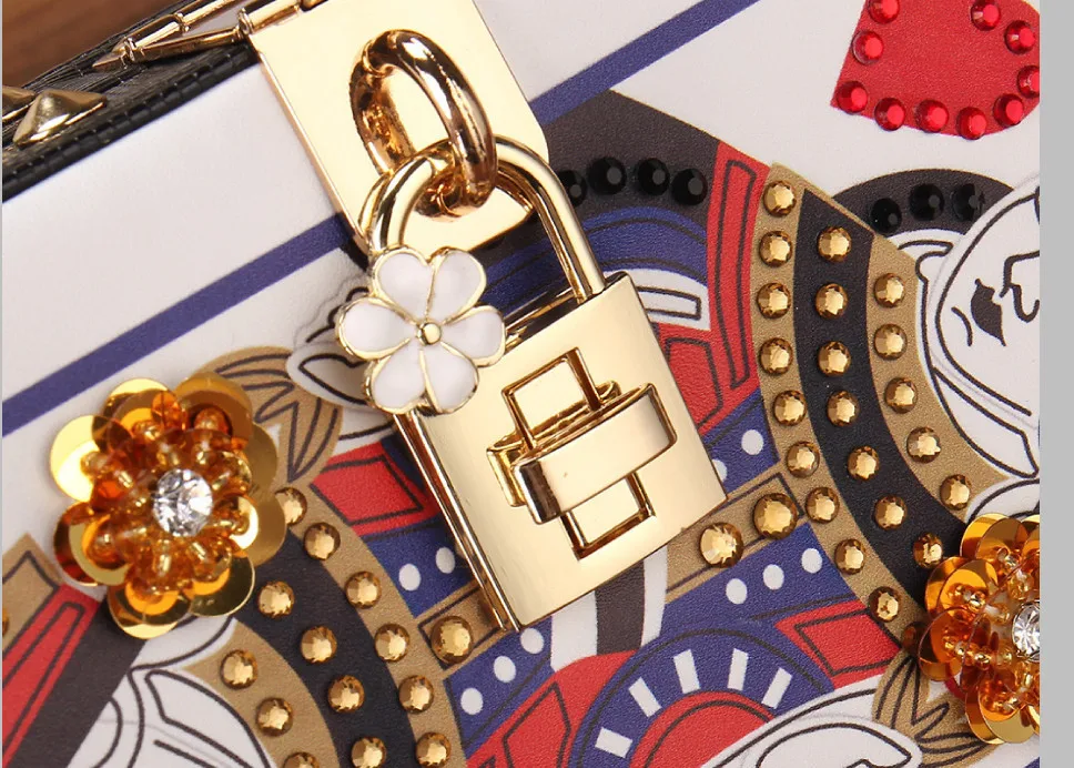 2018 игральные карты сумка женщины милые сердца покер узор Q коробка с цепями и