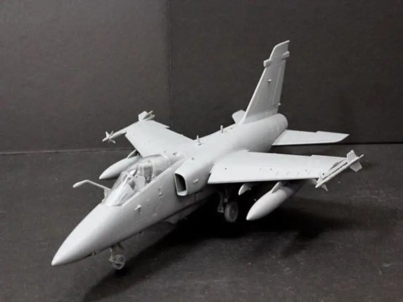 Кинетические модели 1:48 AMX истребитель Одноместный пластиковый модельный