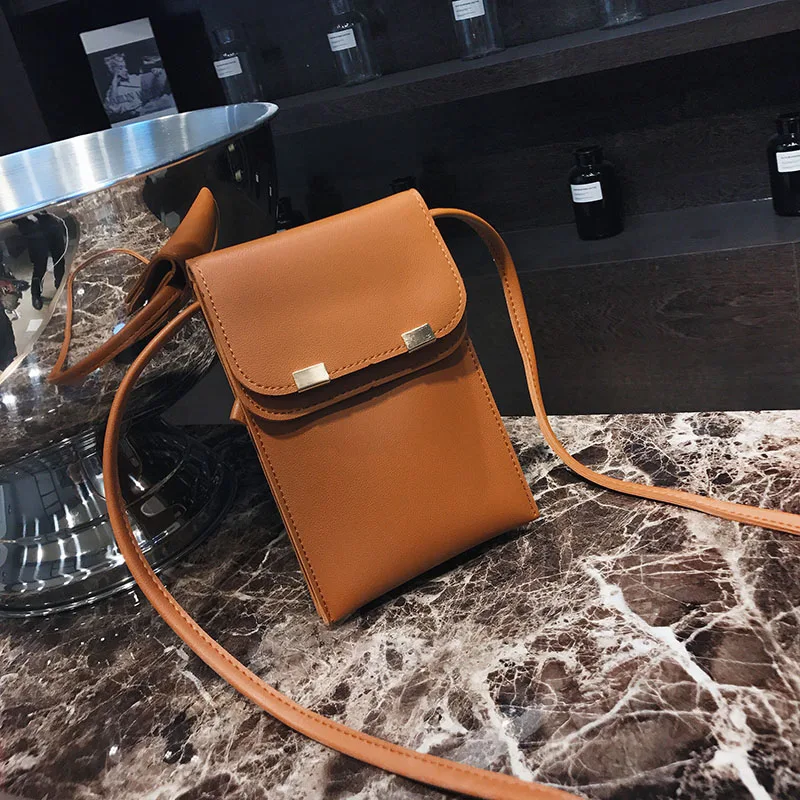 Сумка-мессенджер из искусственной кожи летняя мягкой для мобильного телефона |