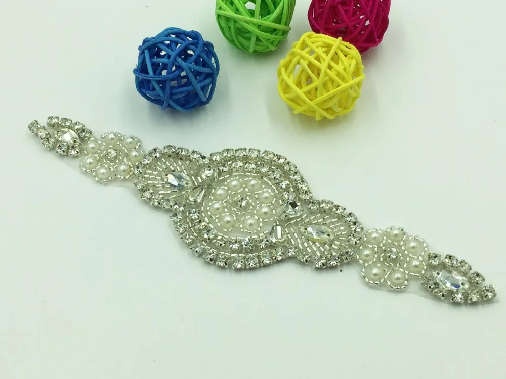 Серебряный цветочный свадебный пояс и для невесты с кристаллами аппликация